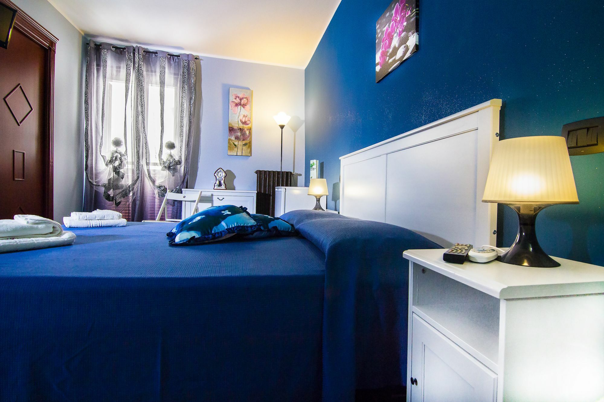 B&B Eraclio Suite Барлетта Екстер'єр фото